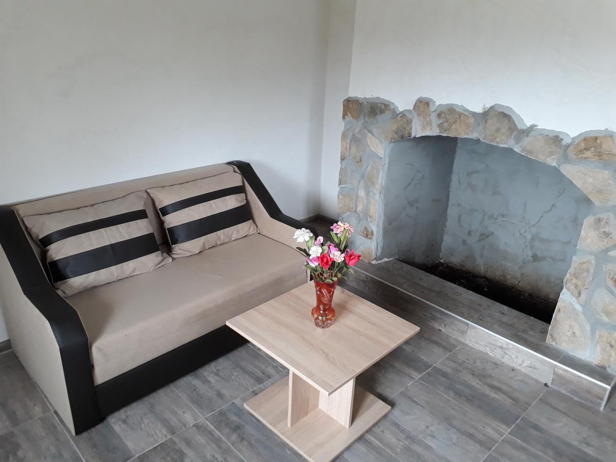 Popovi Koshari Guest House Dolno Panicherevo エクステリア 写真