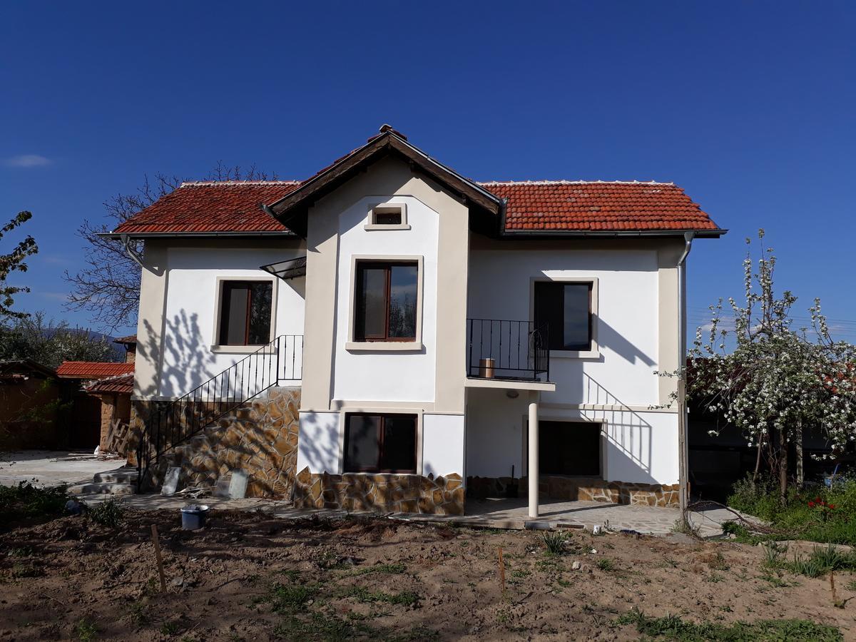 Popovi Koshari Guest House Dolno Panicherevo エクステリア 写真