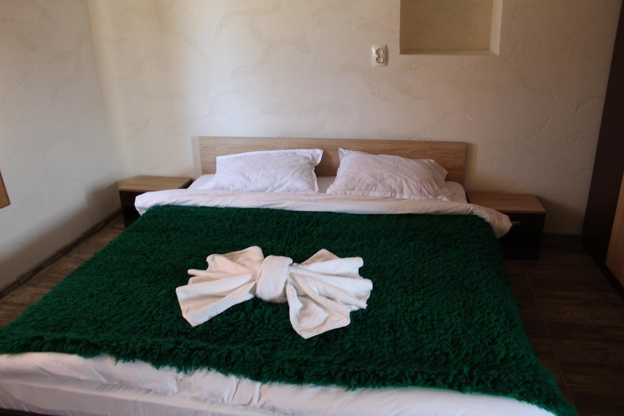 Popovi Koshari Guest House Dolno Panicherevo エクステリア 写真